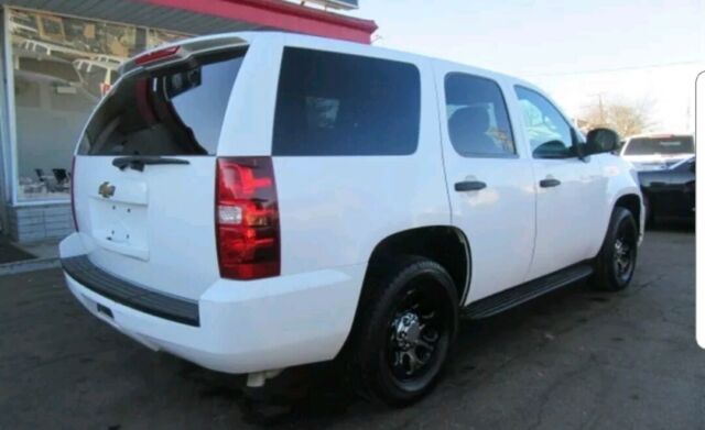 Chevrolet Tahoe 2009 image number 15