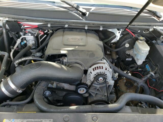 Chevrolet Tahoe 2009 image number 18