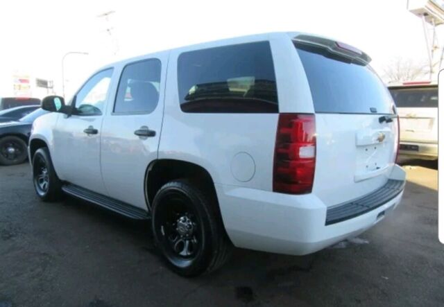 Chevrolet Tahoe 2009 image number 2