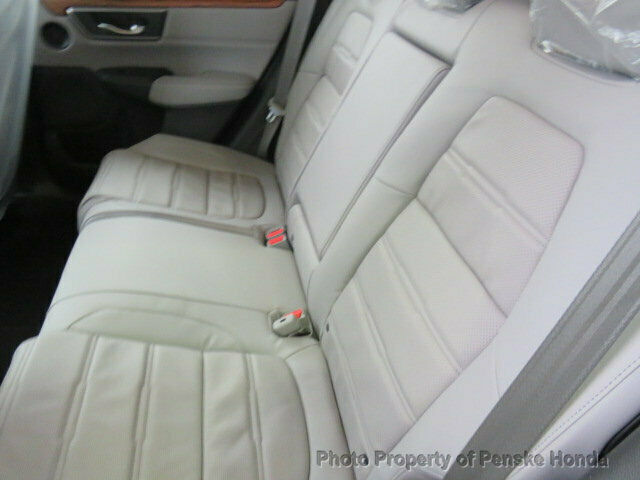 Honda CR-V 2019 image number 10
