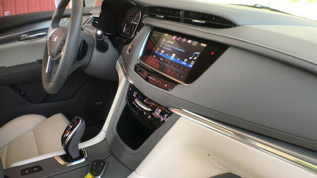 Cadillac XT5 2017 image number 9
