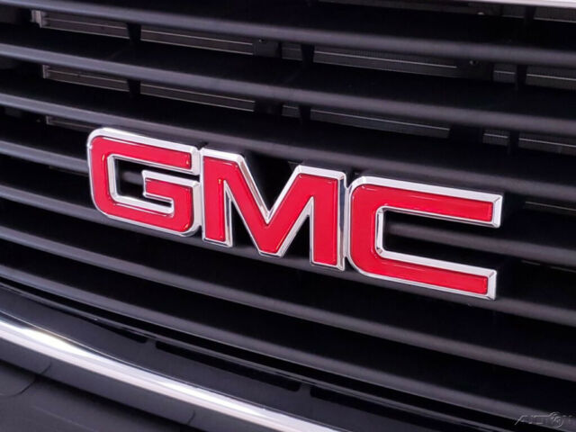 GMC Savana 2018 image number 26