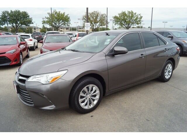 Toyota Camry 2017 image number 21