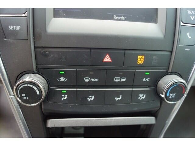 Toyota Camry 2017 image number 31