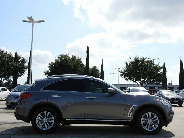 Infiniti QX70 2015 image number 1