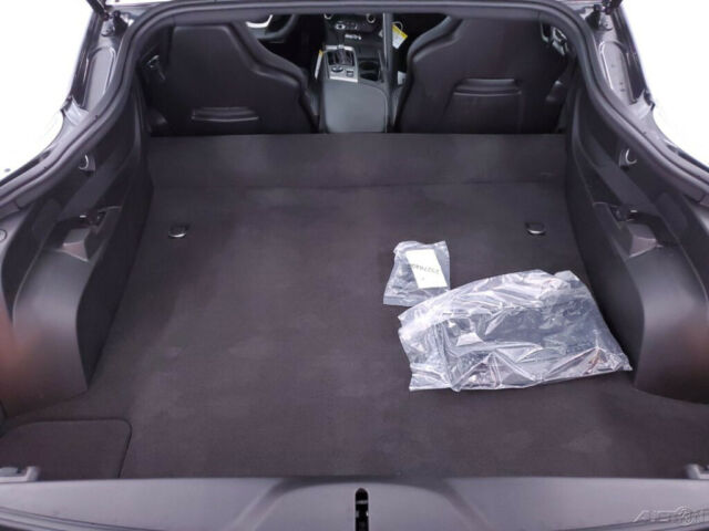 Chevrolet Corvette 2019 image number 10