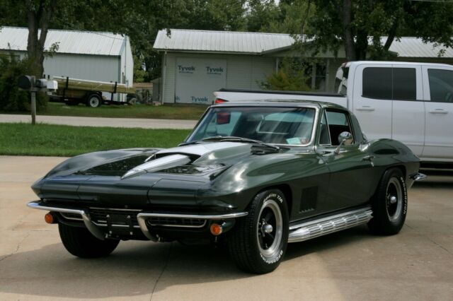 Chevrolet Corvette 1967 image number 0