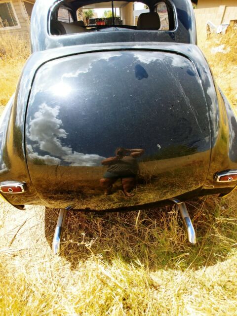 Chevrolet Coupe 1948 image number 1