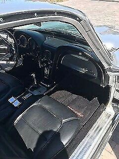 Chevrolet Corvette 1965 image number 37
