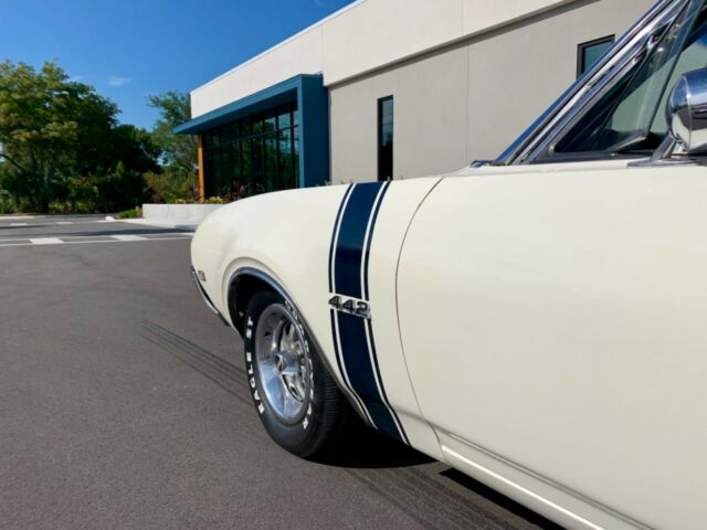 Oldsmobile Cutlass 1968 image number 5