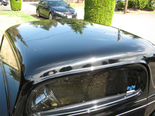 Ford Three Window Coupe 1934 image number 29