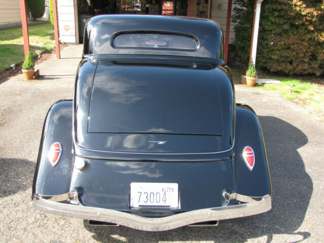 Ford Three Window Coupe 1934 image number 3
