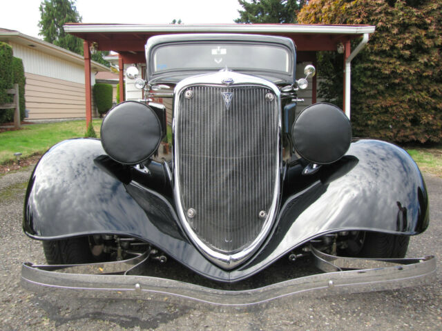 Ford Three Window Coupe 1934 image number 30