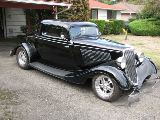 Ford Three Window Coupe 1934 image number 32
