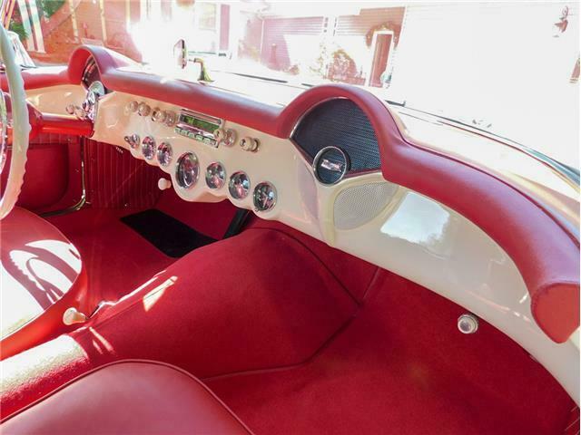 Chevrolet Corvette 1953 image number 18