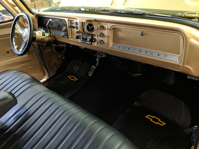Chevrolet C-10 1966 image number 10