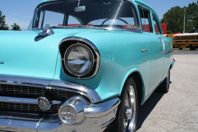 Chevrolet Bel Air/150/210 1957 image number 12