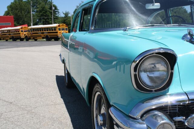Chevrolet Bel Air/150/210 1957 image number 37
