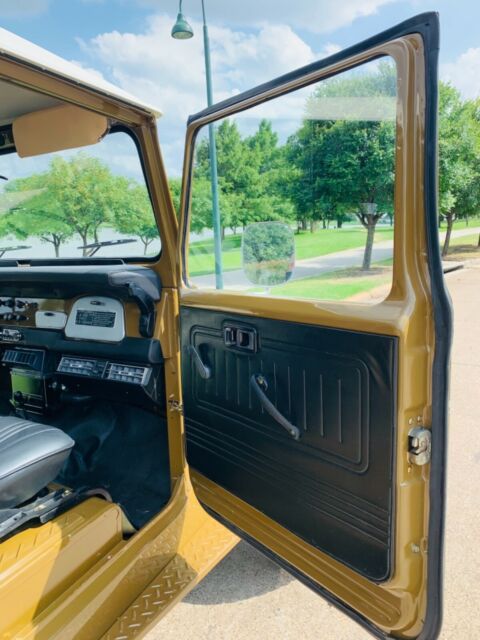 Toyota Land Cruiser 1978 image number 8