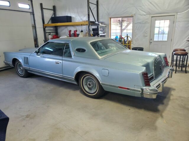 Lincoln Continental 1978 image number 1