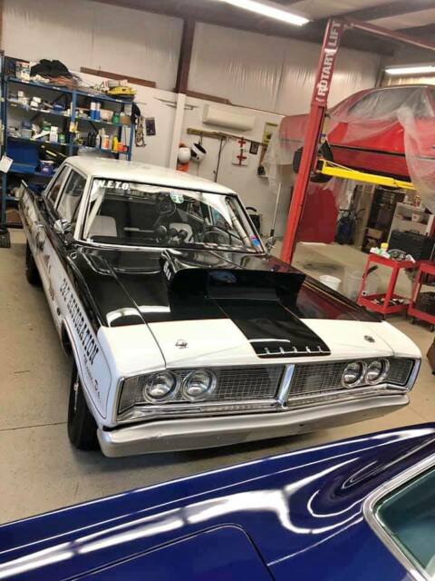 Dodge Coronet 1966 image number 16