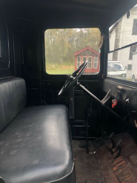 Ford Model T 1924 image number 3