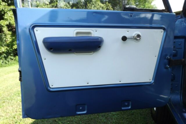 Ford Bronco 1968 image number 8