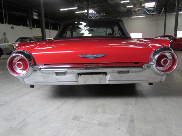 Ford Thunderbird 1962 image number 37
