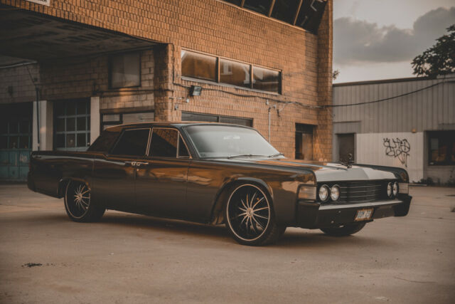 Lincoln Continental 1965 image number 0