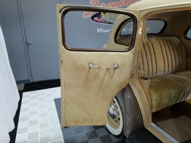 Plymouth Sedan 1936 image number 42