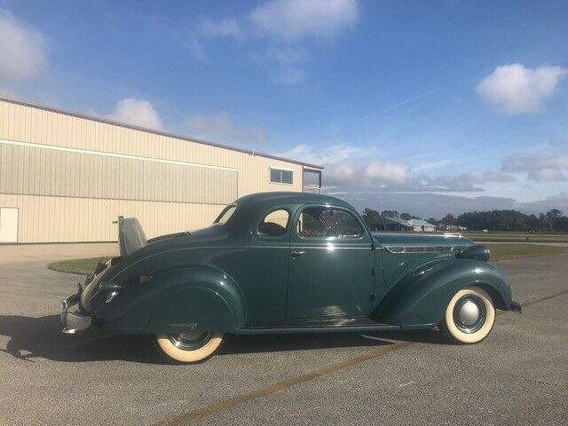 Chrysler Imperial 1937 image number 20