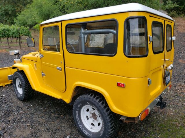 Toyota Land Cruiser 1975 image number 3