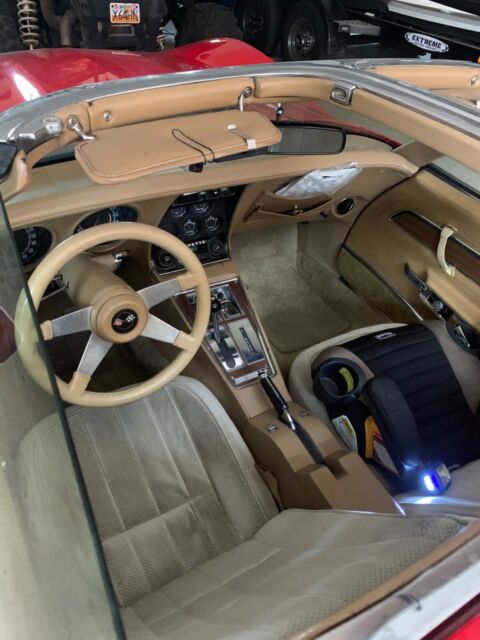 Chevrolet Corvette 1974 image number 23