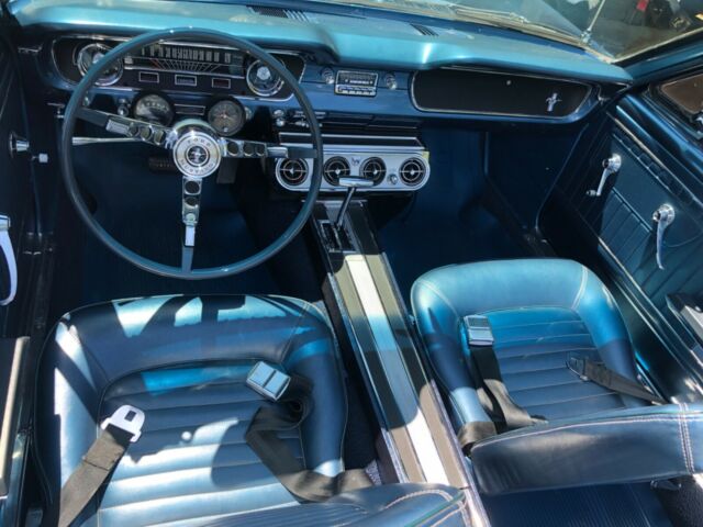 Ford Mustang 1964 image number 29