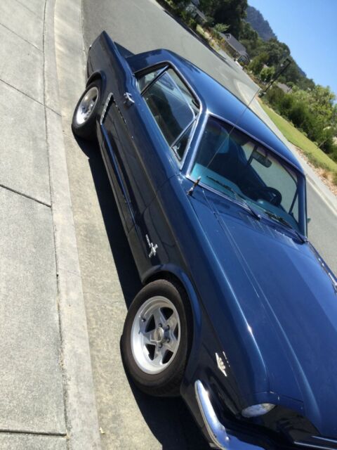 Ford Mustang 1965 image number 10