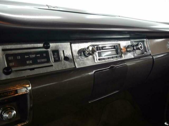 Ford Fairlane 1957 image number 42