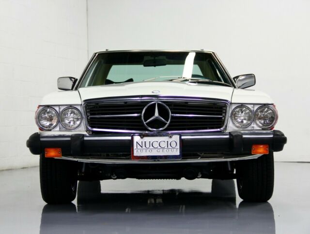 Mercedes-Benz 400-Series 1979 image number 3
