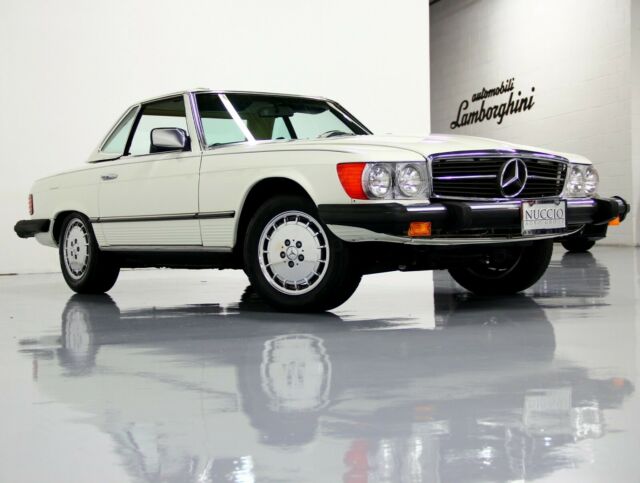 Mercedes-Benz 400-Series 1979 image number 31
