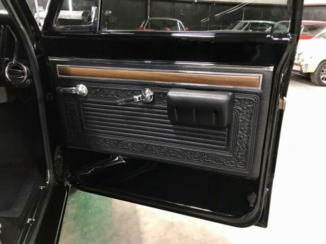 Chevrolet C-10 1970 image number 14