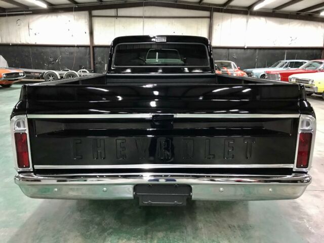 Chevrolet C-10 1970 image number 2