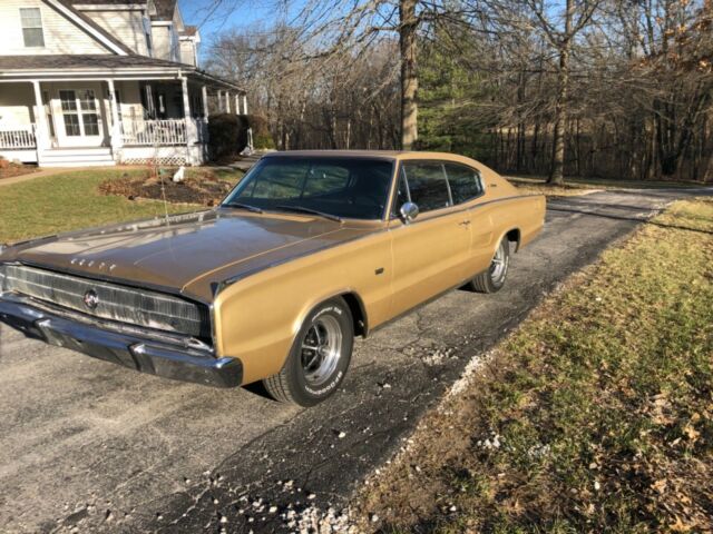 Dodge Charger 1967 image number 18