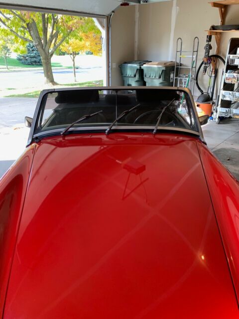 MG Midget 1975 image number 17