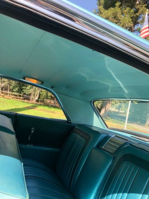 Pontiac Bonneville 1963 image number 11