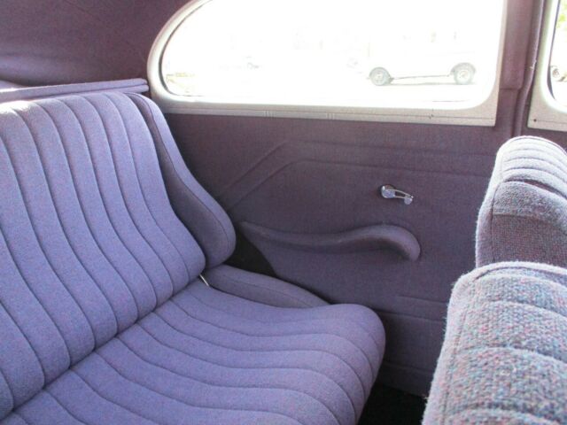 Ford 2 Door Sedan 1939 image number 21