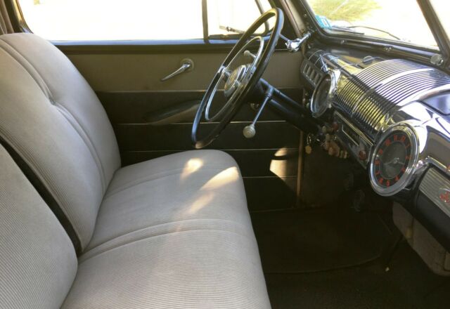 Ford Super Deluxe 1946 image number 7