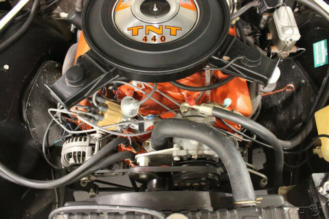 Chrysler 300 Series 1970 image number 13