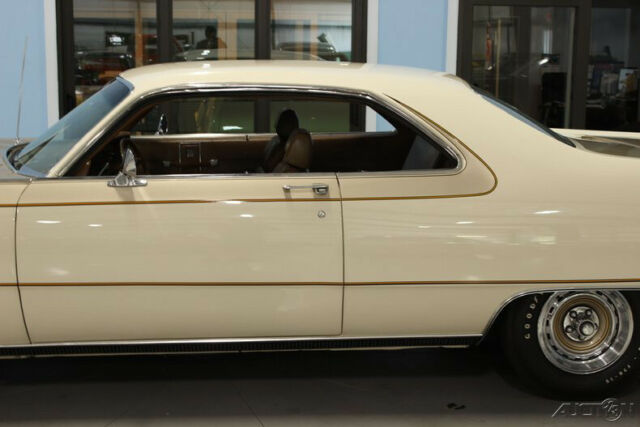 Chrysler 300 Series 1970 image number 15
