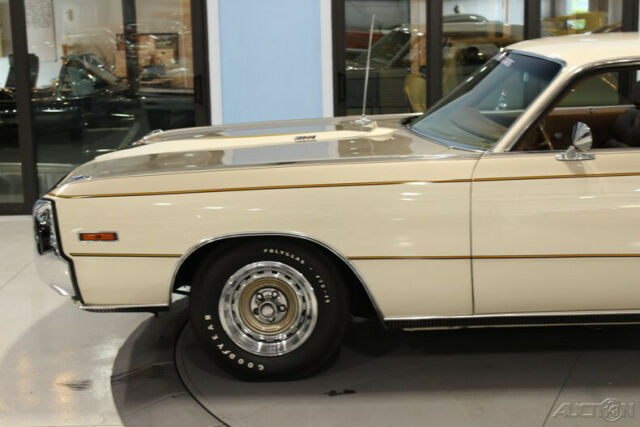 Chrysler 300 Series 1970 image number 38