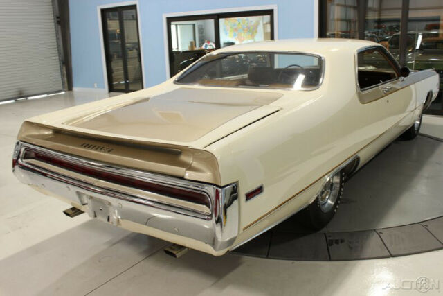 Chrysler 300 Series 1970 image number 43