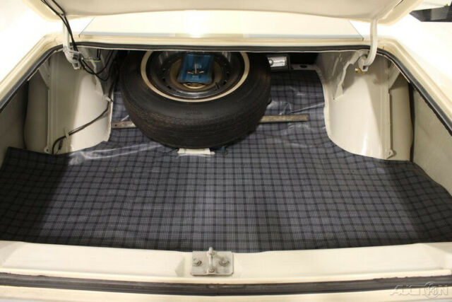 Chrysler 300 Series 1970 image number 44